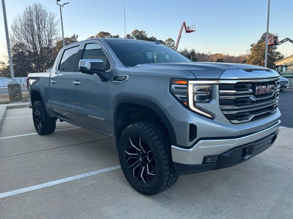 Used 2024 GMC Sierra 1500 SLT Truck