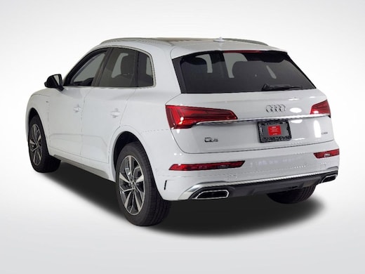 Audi Q5 Images  Q5 Exterior, Road Test and Interior Photo Gallery