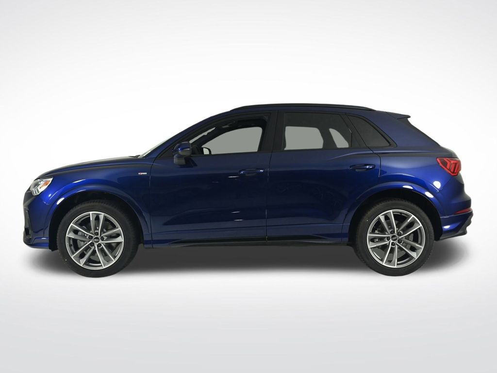 2025 Audi Q3 45 TFSI S line Premium photo 2