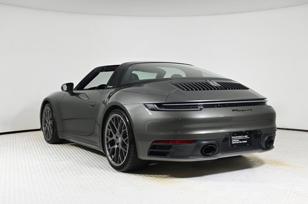 2024 Porsche 911 Targa 4S photo 3