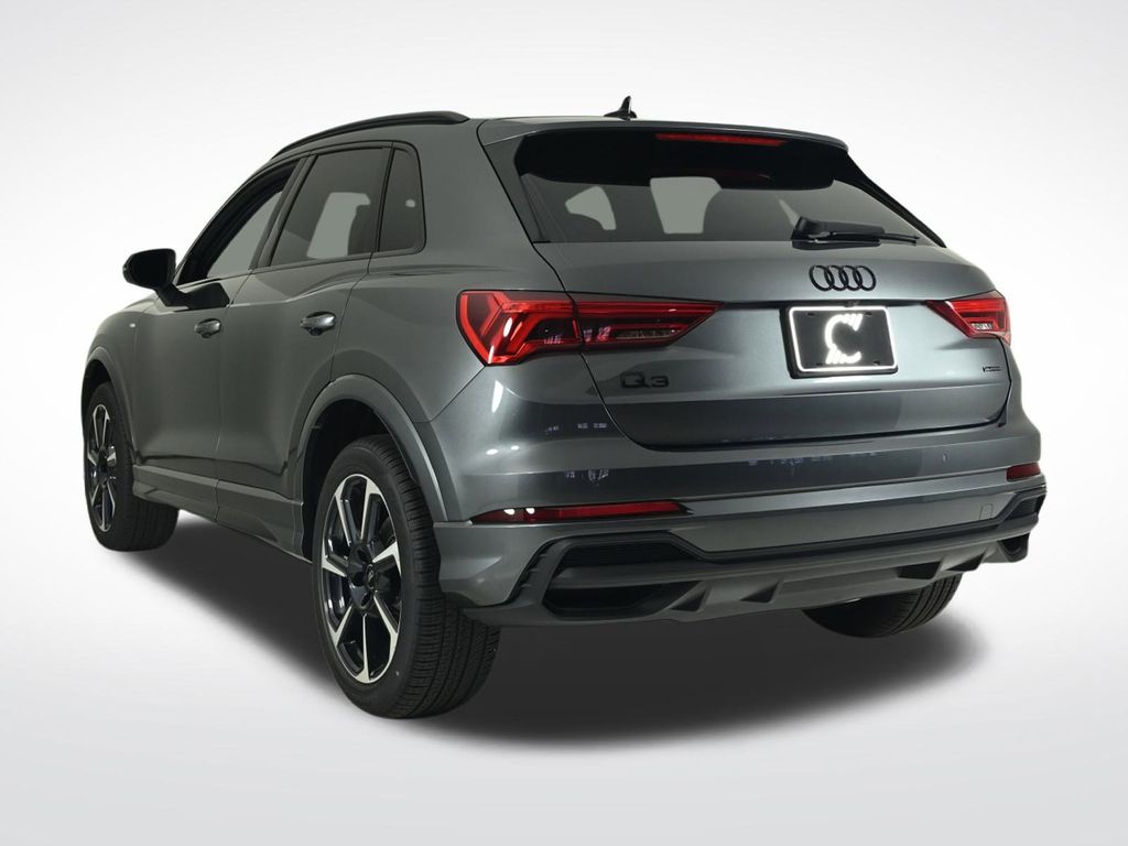 2025 Audi Q3 45 TFSI S line Premium Plus photo 3