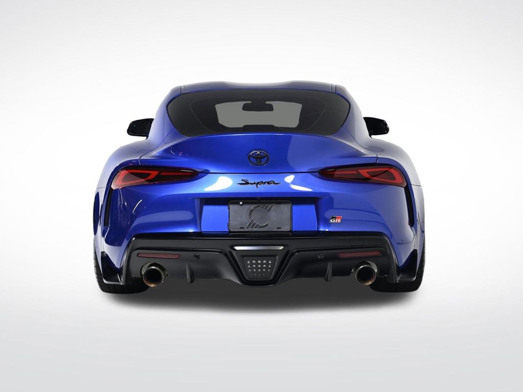 2023 Toyota Supra 3.0 photo 4