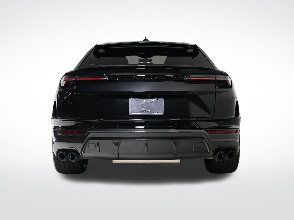 2024 Lamborghini Urus Performante photo 4