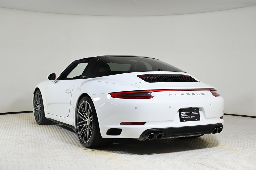 2019 Porsche 911 Targa 4S photo 3