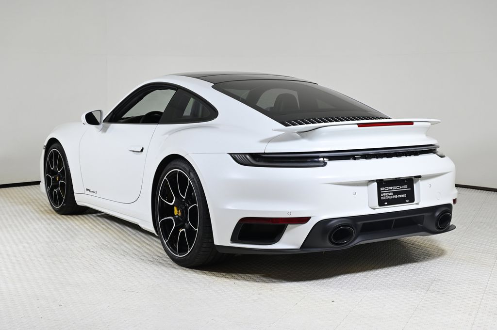 2024 Porsche 911 Turbo photo 4