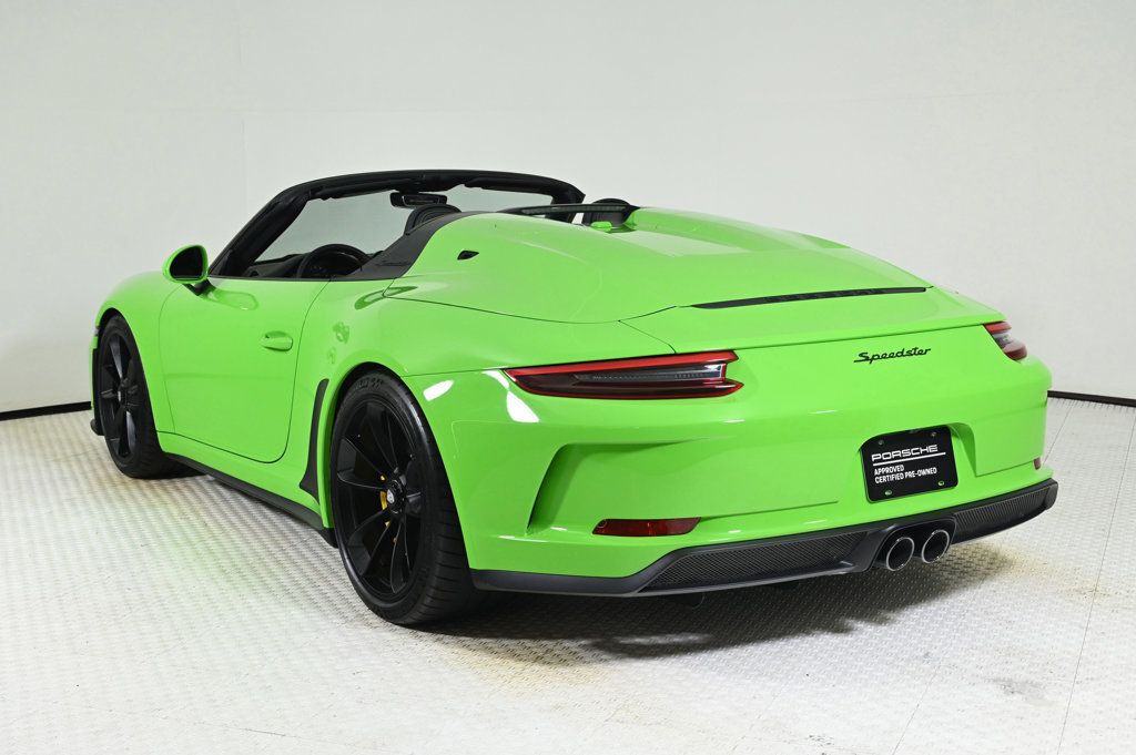 2019 Porsche 911 Speedster Cabriolet photo 3