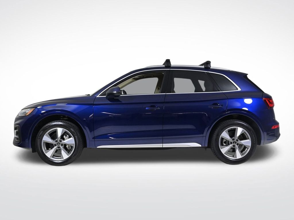 2024 Audi Q5 40 Premium photo 2
