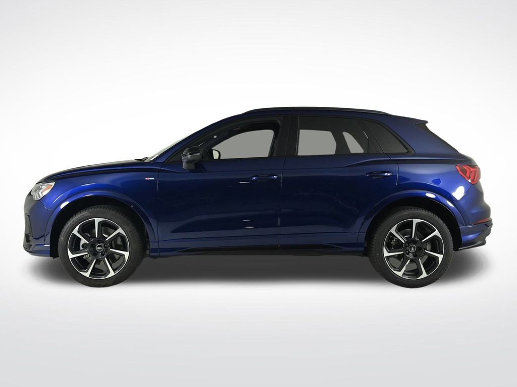 2025 Audi Q3 45 TFSI S line Premium Plus photo 2