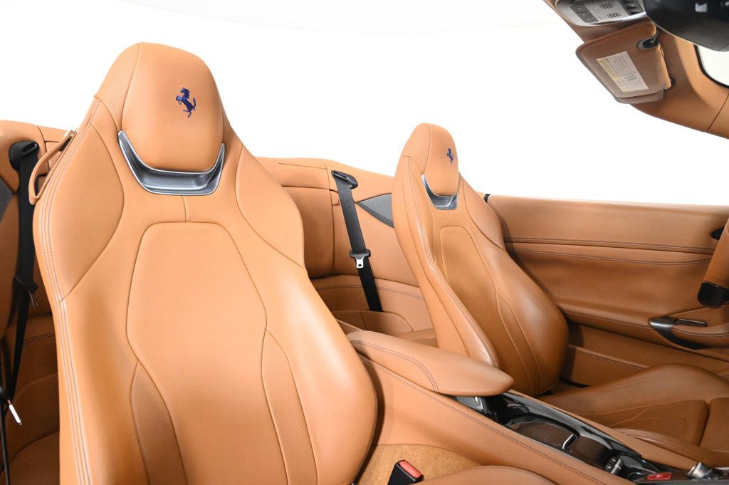 2019 Ferrari Portofino Base photo 4