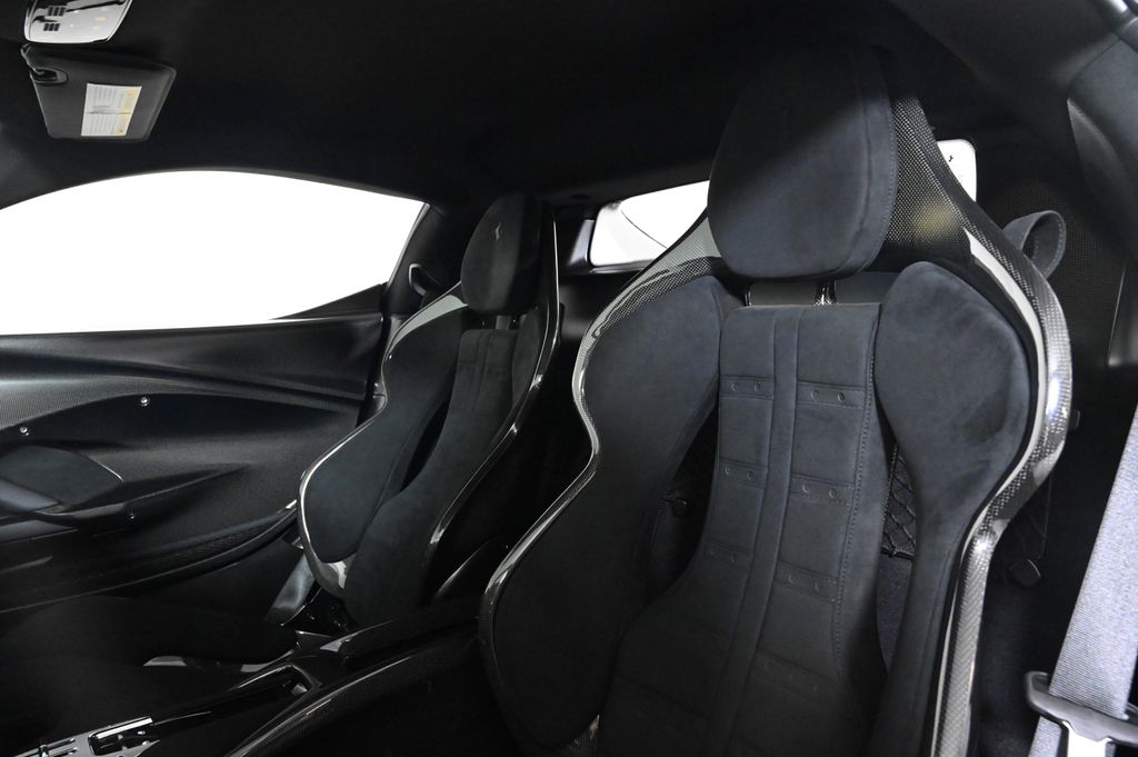 2025 Ferrari 296 GTB photo 4