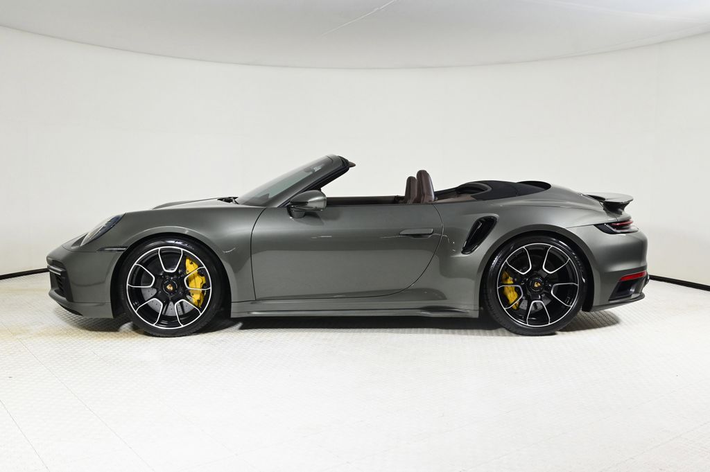 2021 Porsche 911 Turbo S photo 2