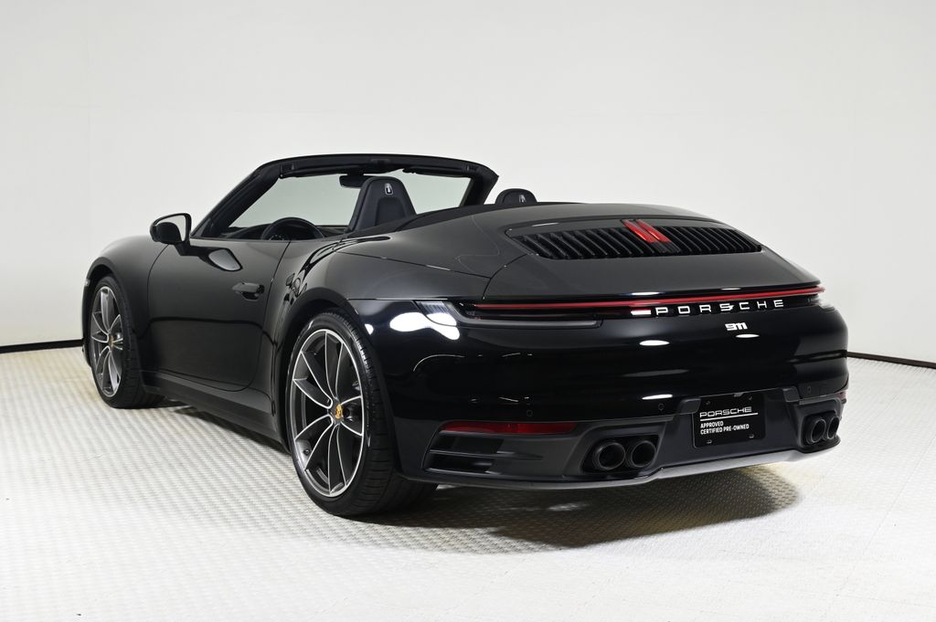 2024 Porsche 911 photo 3