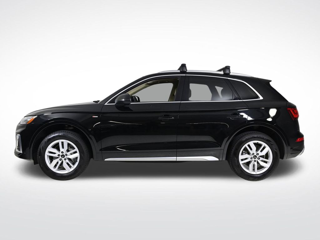 2024 Audi Q5 45 S line Premium photo 2