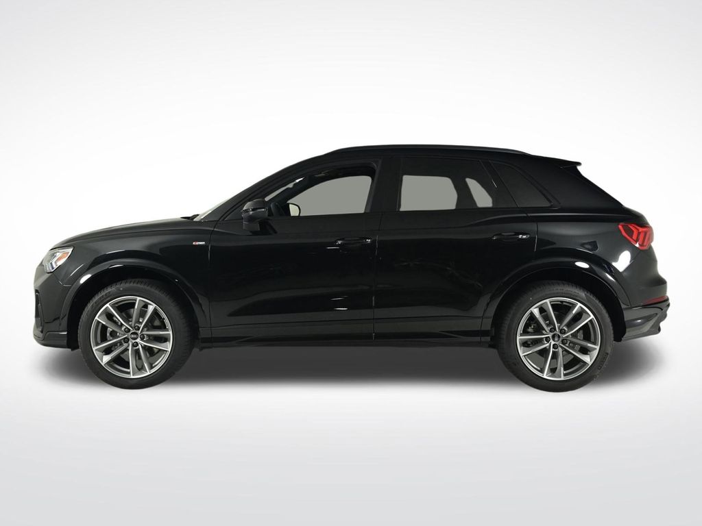 2025 Audi Q3 45 TFSI S line Premium photo 2