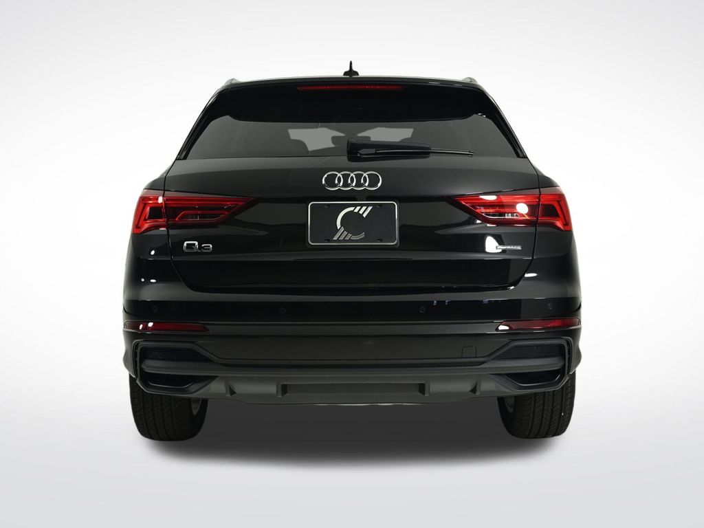 2025 Audi Q3 45 TFSI S line Premium photo 3