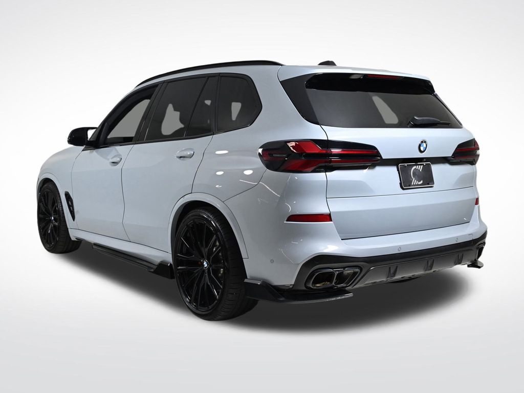 2025 Bmw X5 M60i photo 3