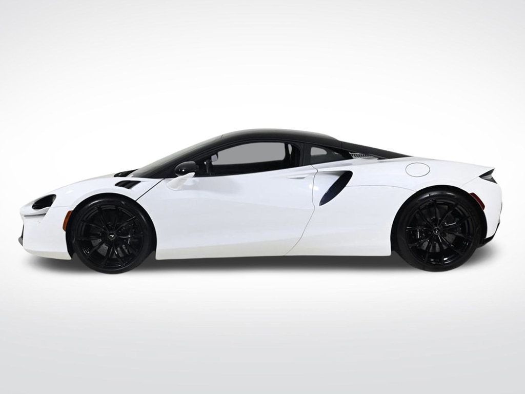 Used 2023 McLaren Artura Performance with VIN SBM16AEA8PW001762 for sale in Coral Gables, FL