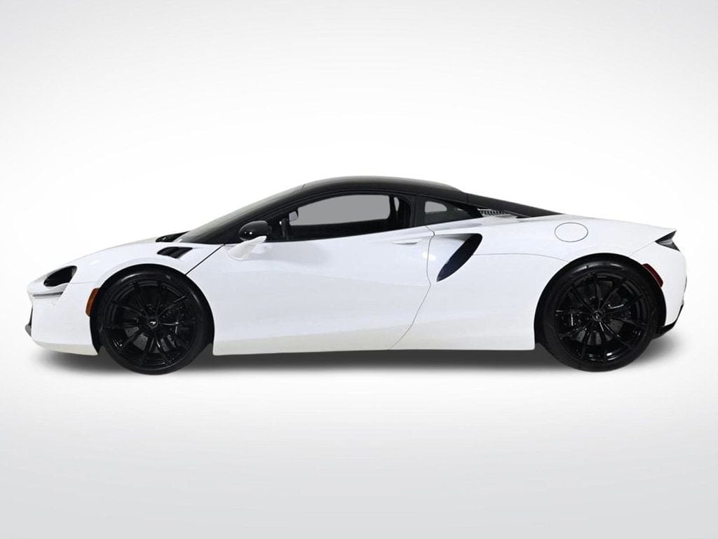 Used 2023 McLaren Artura Performance with VIN SBM16AEA8PW001762 for sale in Coral Gables, FL