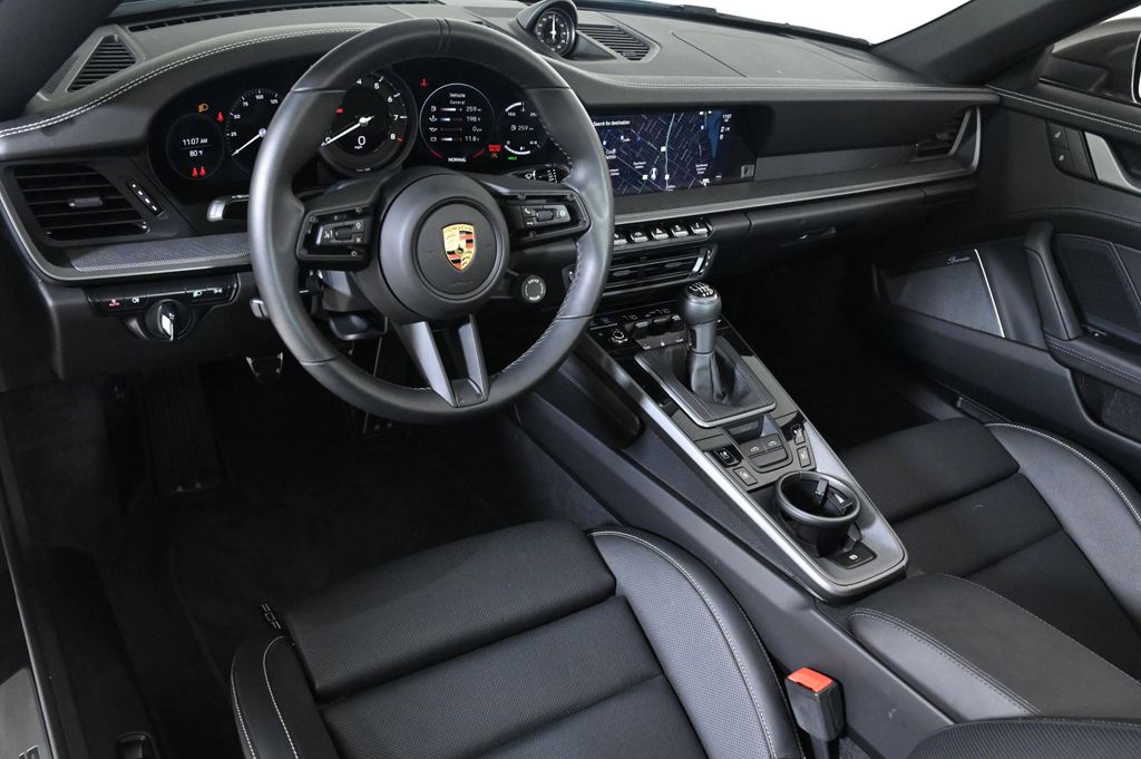 2024 Porsche 911 Targa 4S photo 4