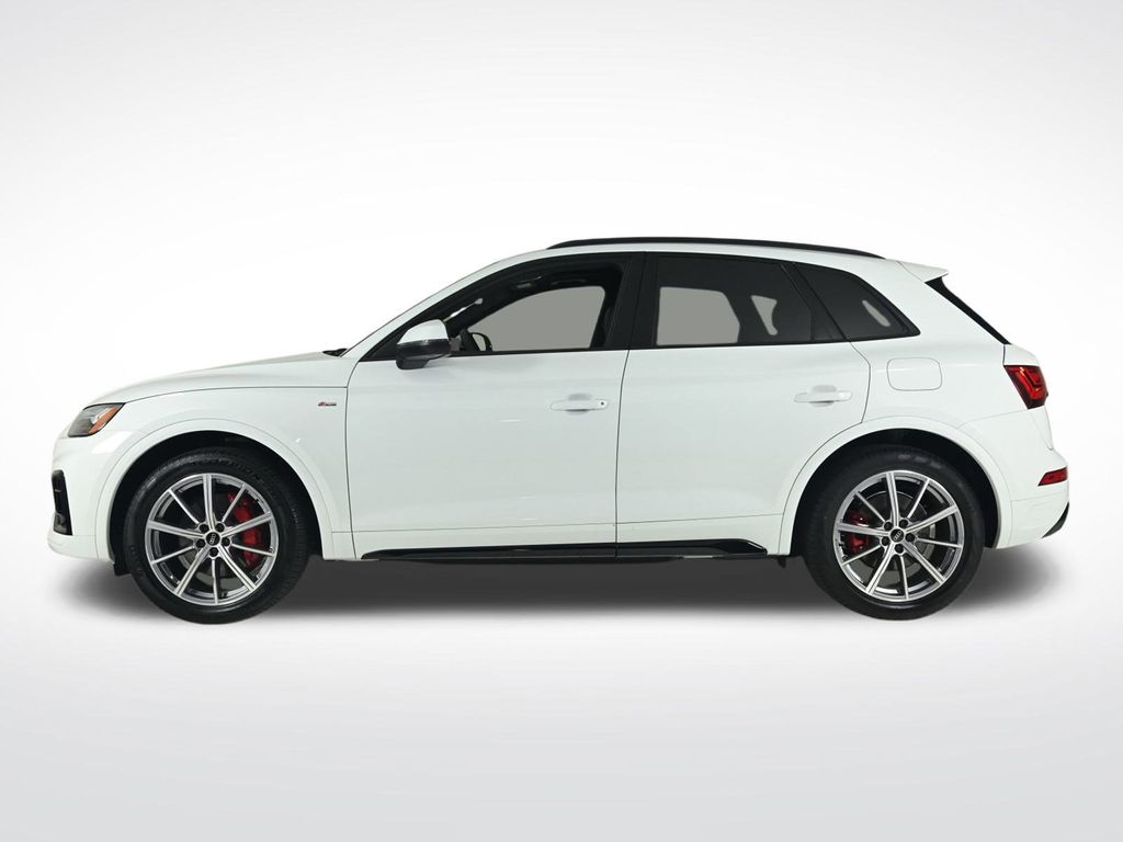 2025 Audi Q5 Hybrid 55 S line Premium Plus photo 2