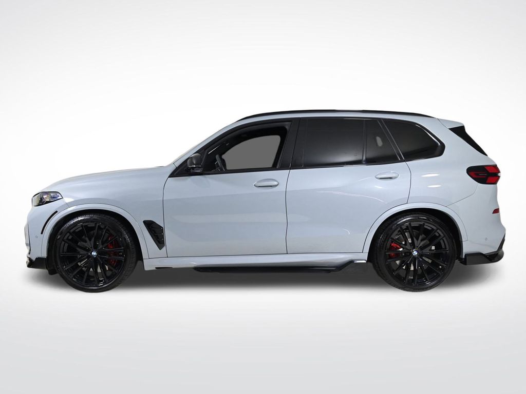 2025 Bmw X5 M60i photo 2