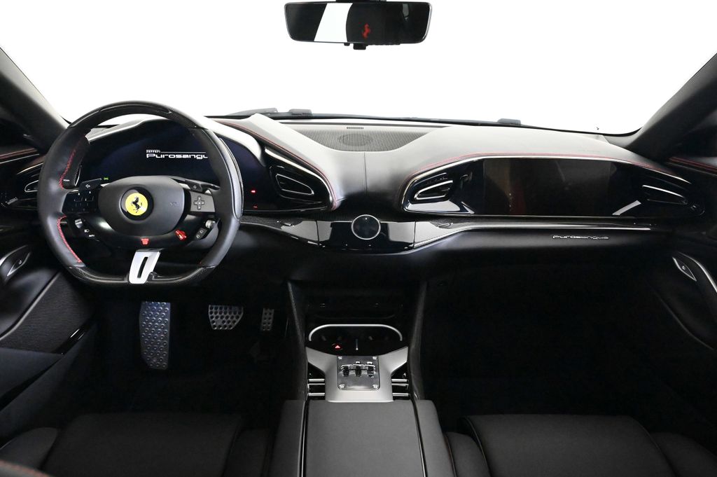 2025 Ferrari Purosangue photo 3