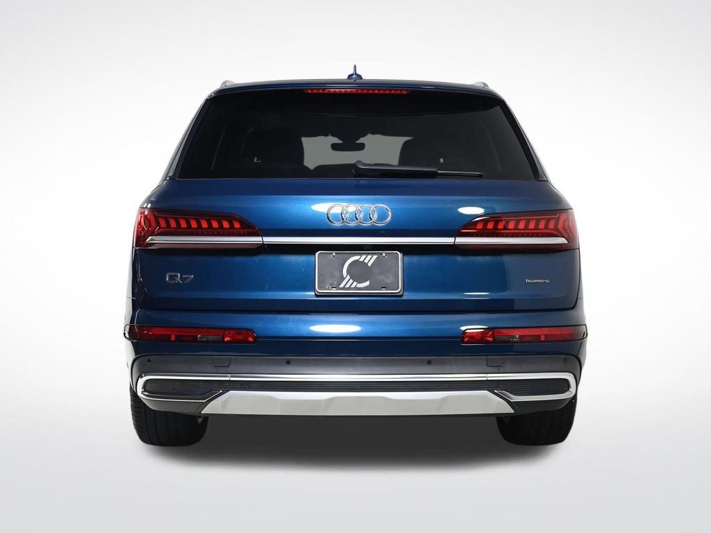 2022 Audi Q7 55 Premium Plus photo 4