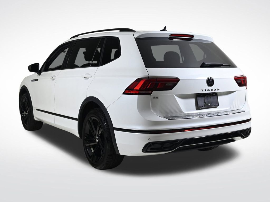 2023 Volkswagen Tiguan SE R-Line Black photo 3