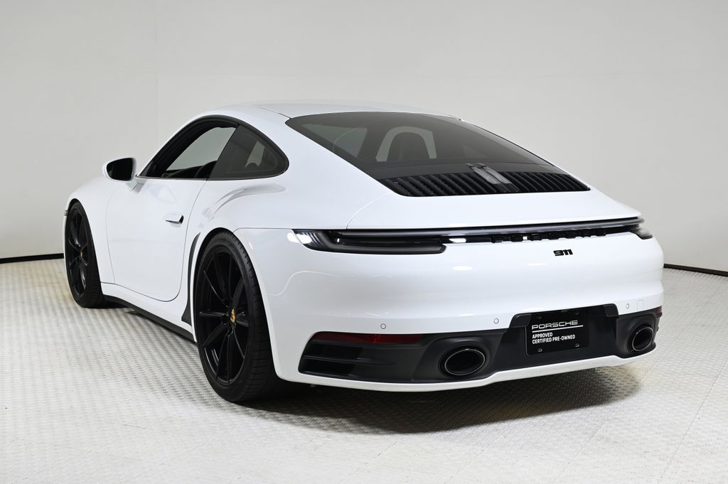 2023 Porsche 911 Coupe photo 3