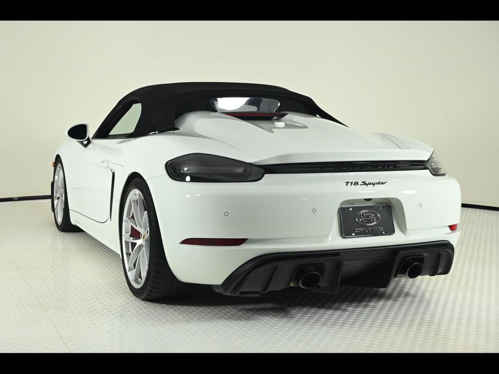 2021 Porsche Boxster Spyder Base photo 3