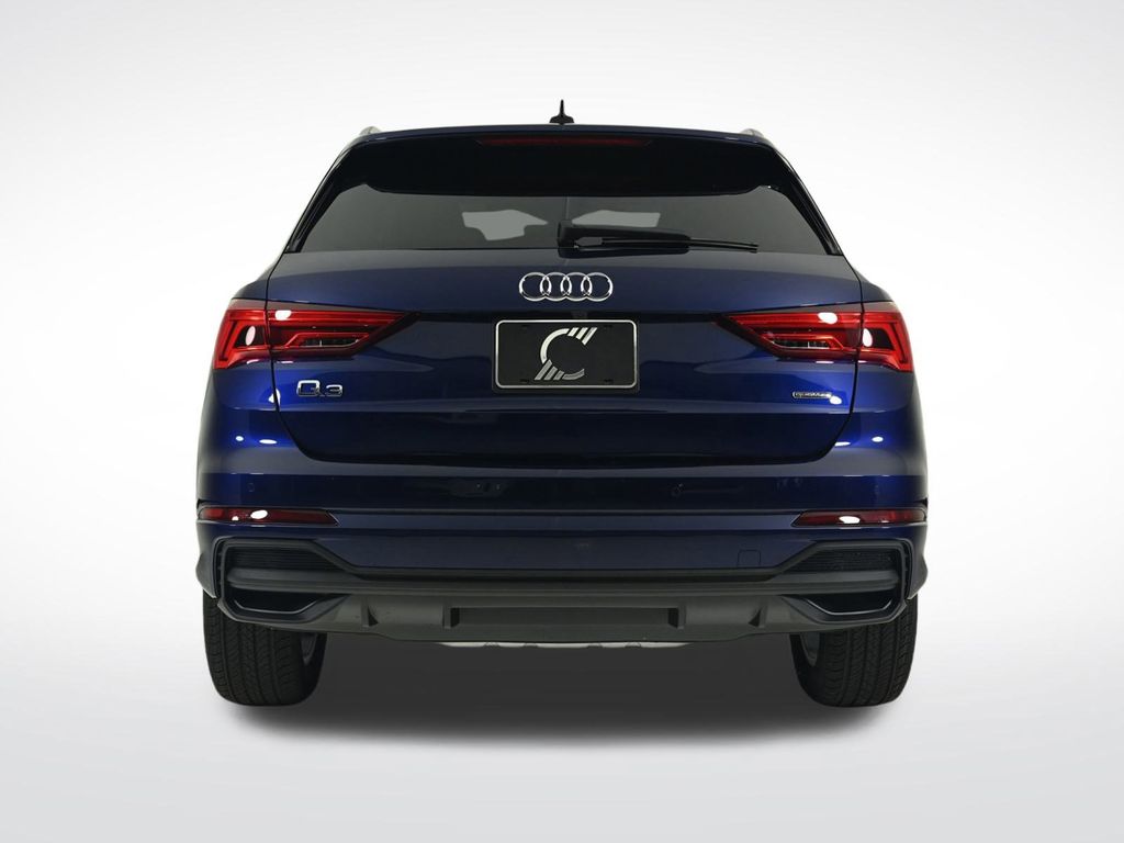 2025 Audi Q3 45 TFSI S line Premium photo 4