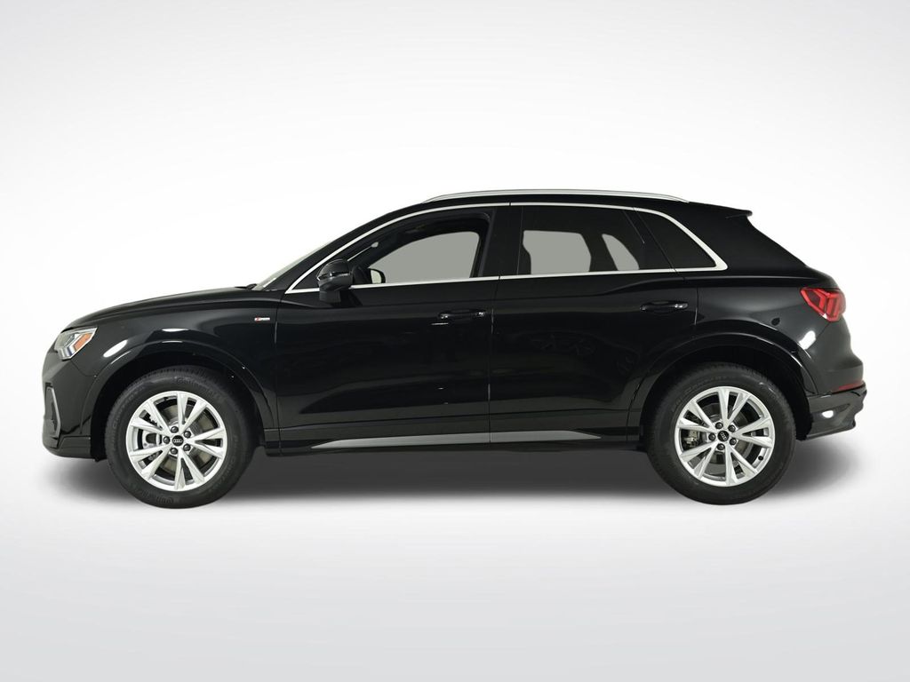 2025 Audi Q3 45 TFSI S line Premium photo 2