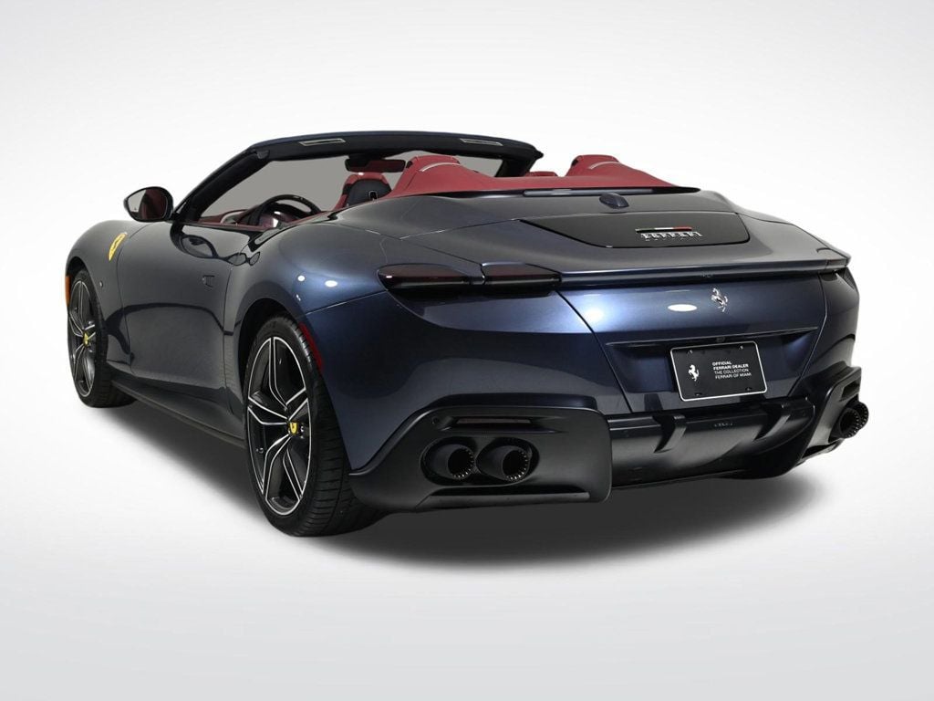 2025 Ferrari Roma Spider photo 2