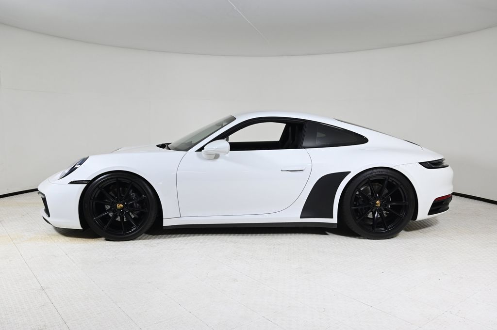 2023 Porsche 911 Coupe photo 2