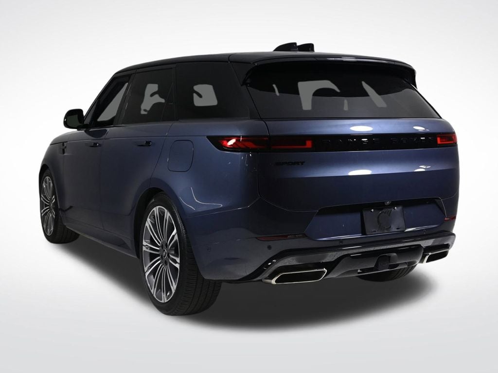 2025 Land Rover Range Rover Sport SE photo 3