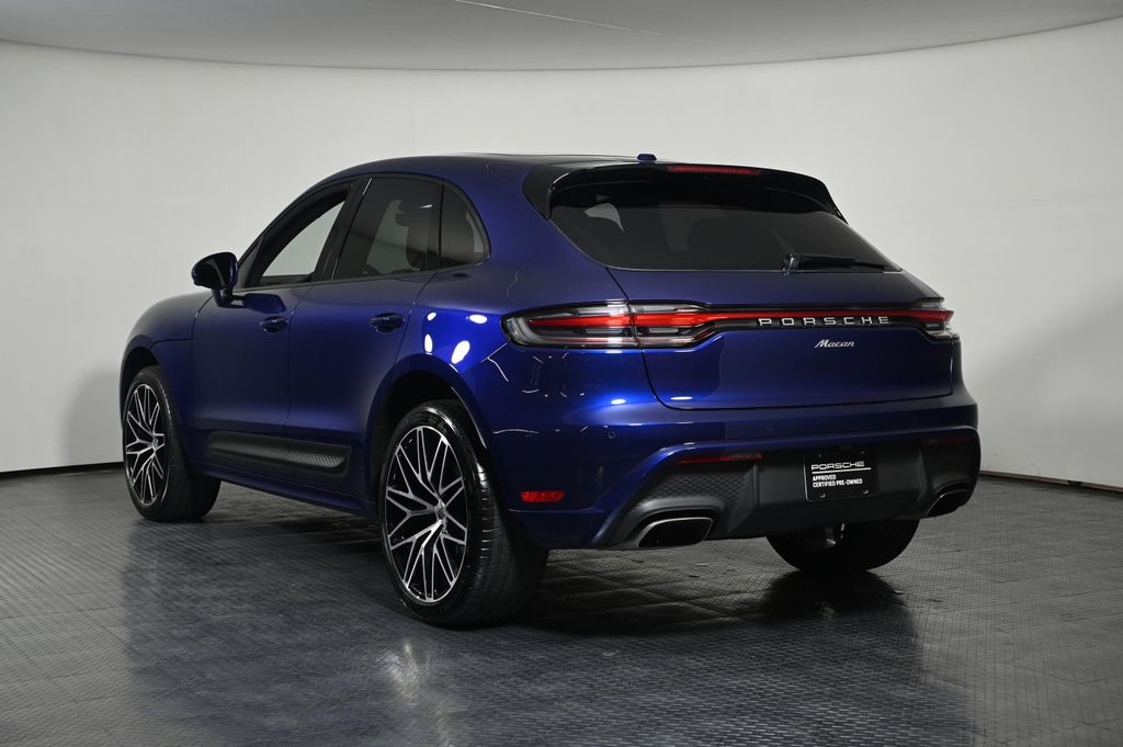 2026 Porsche Macan Base - Photo 3
