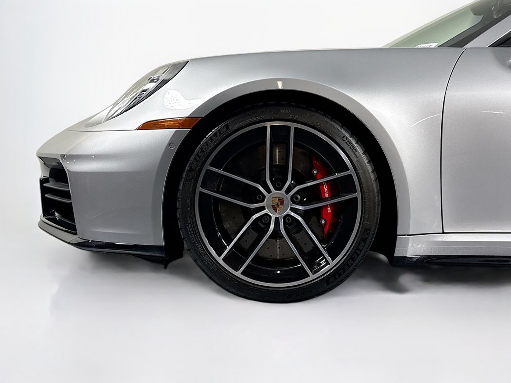 2026 Porsche 911 S - Photo 30
