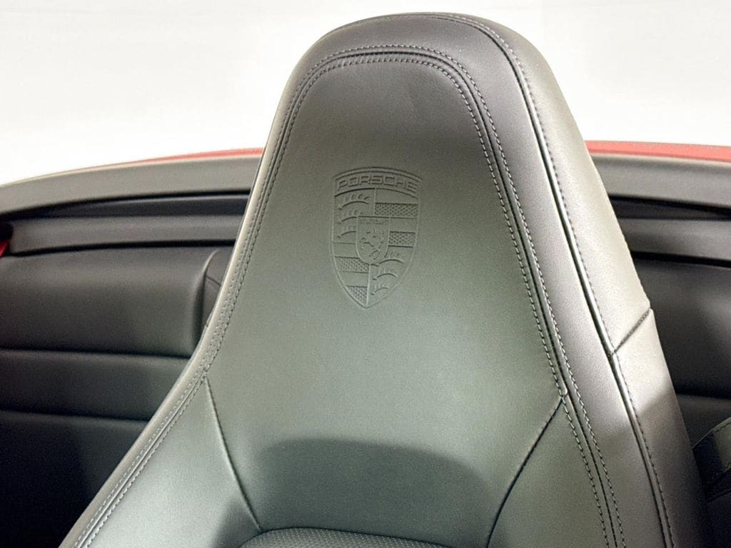 2025 Porsche 911 - Photo 26