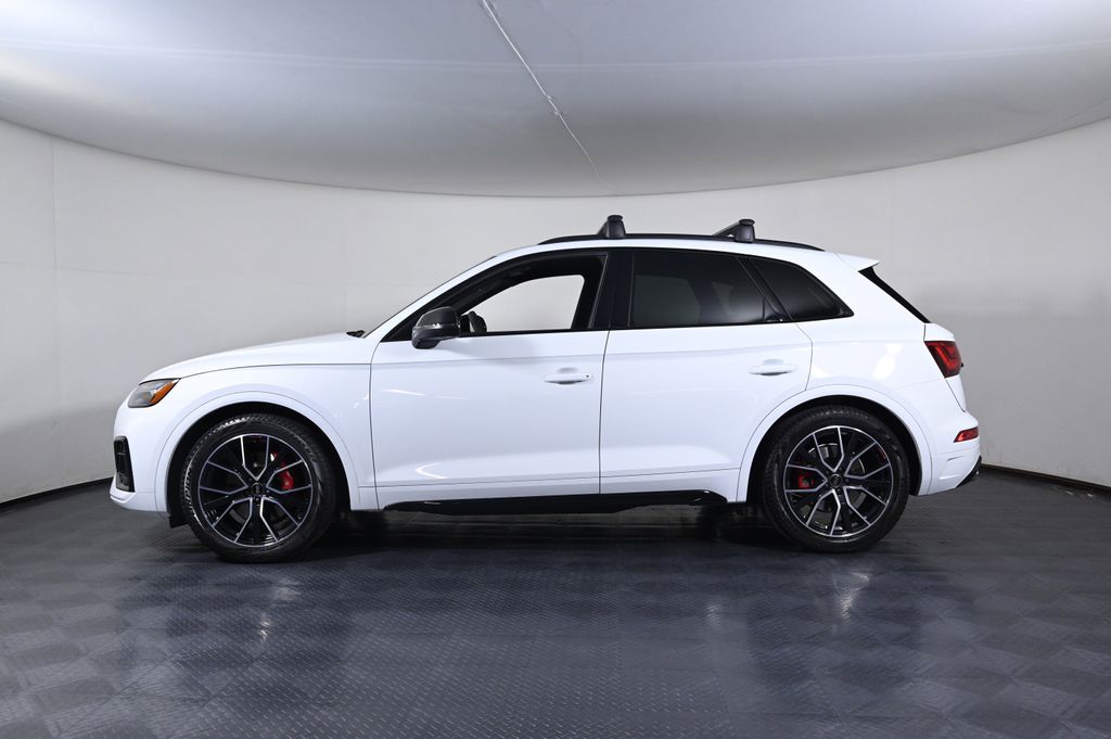 2025 Audi SQ5 quattro Premium Plus photo 2