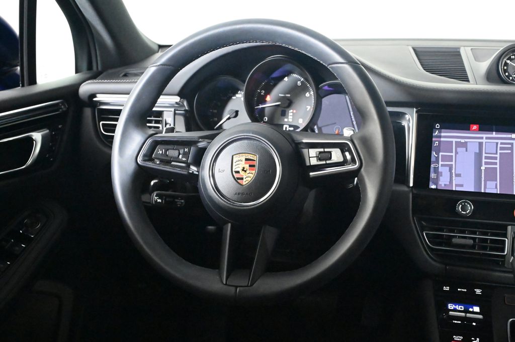 2026 Porsche Macan Base - Photo 12