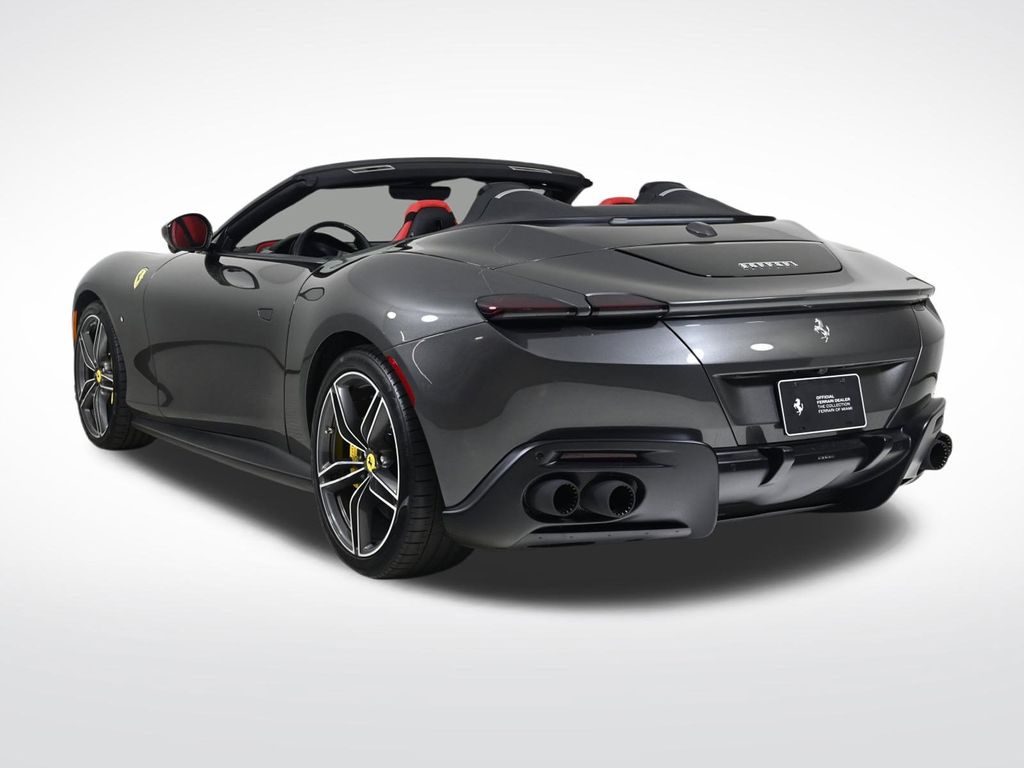 2024 Ferrari Roma Spider photo 2
