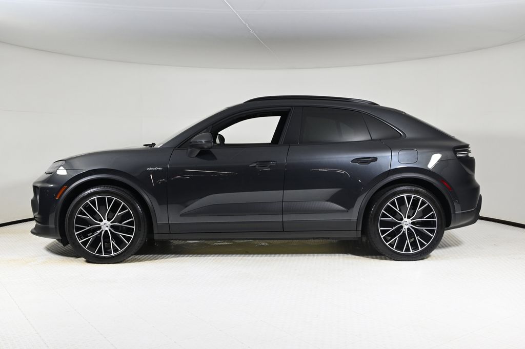 Certified 2024 Porsche Macan Base with VIN WP1AA2XA2RL000486 for sale in Coral Gables, FL
