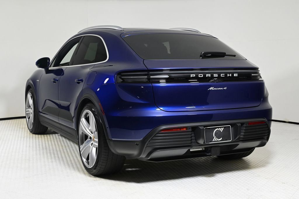 2024 Porsche Macan Electric 4 photo 3