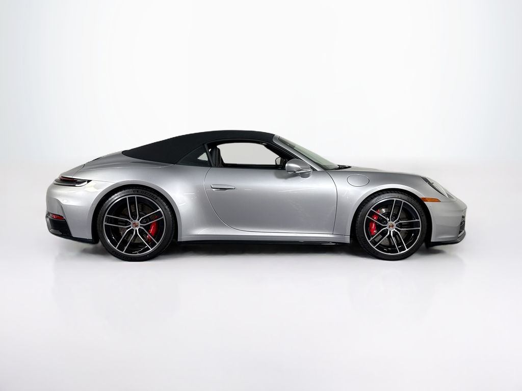 2026 Porsche 911 S - Photo 8