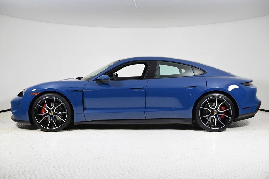 2024 Porsche Taycan 4S photo 2