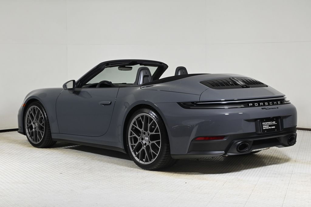 2026 Porsche 911 4S photo 3