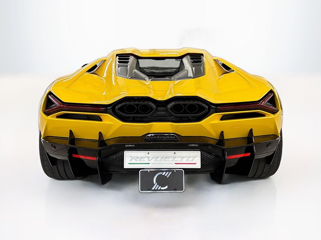 2025 Lamborghini Revuelto photo 4