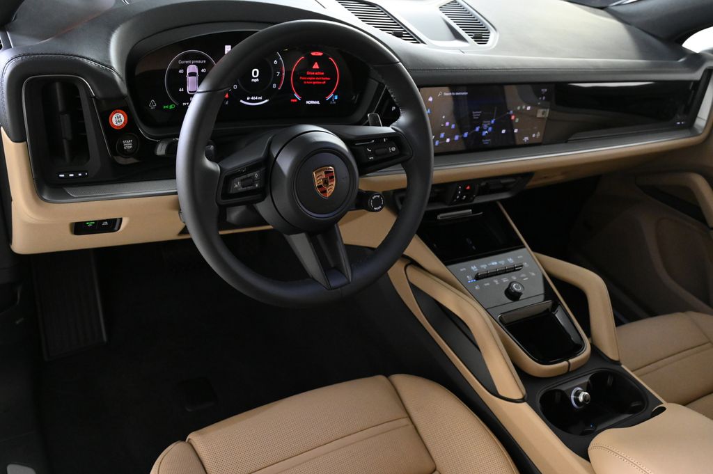2026 Porsche Cayenne photo 4