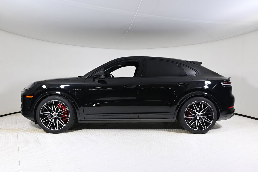 2025 Porsche Cayenne E-Hybrid Coupe Turbo photo 2