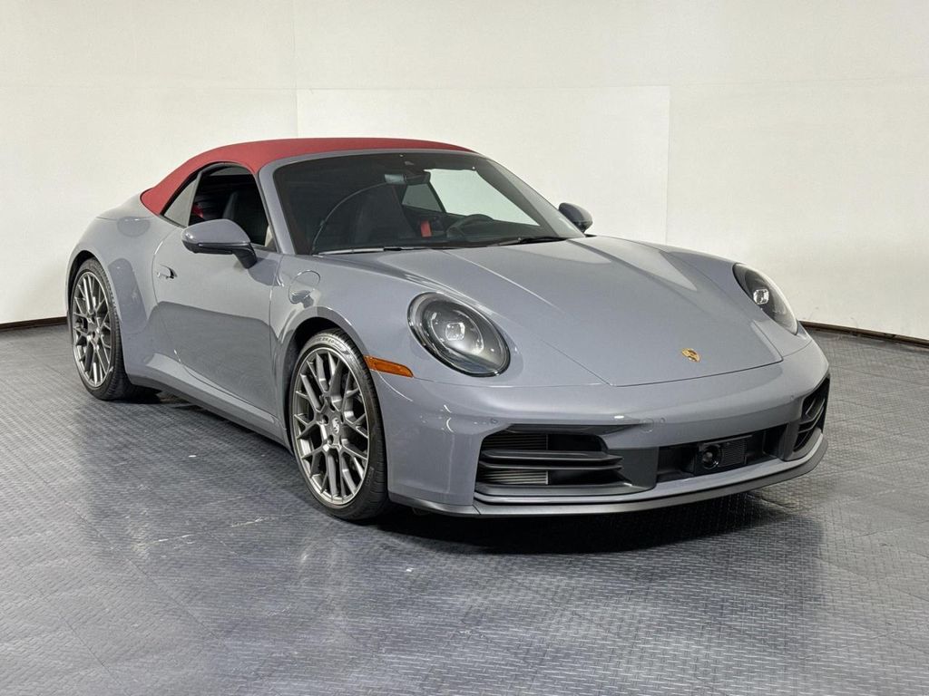 2025 Porsche 911 - Photo 9